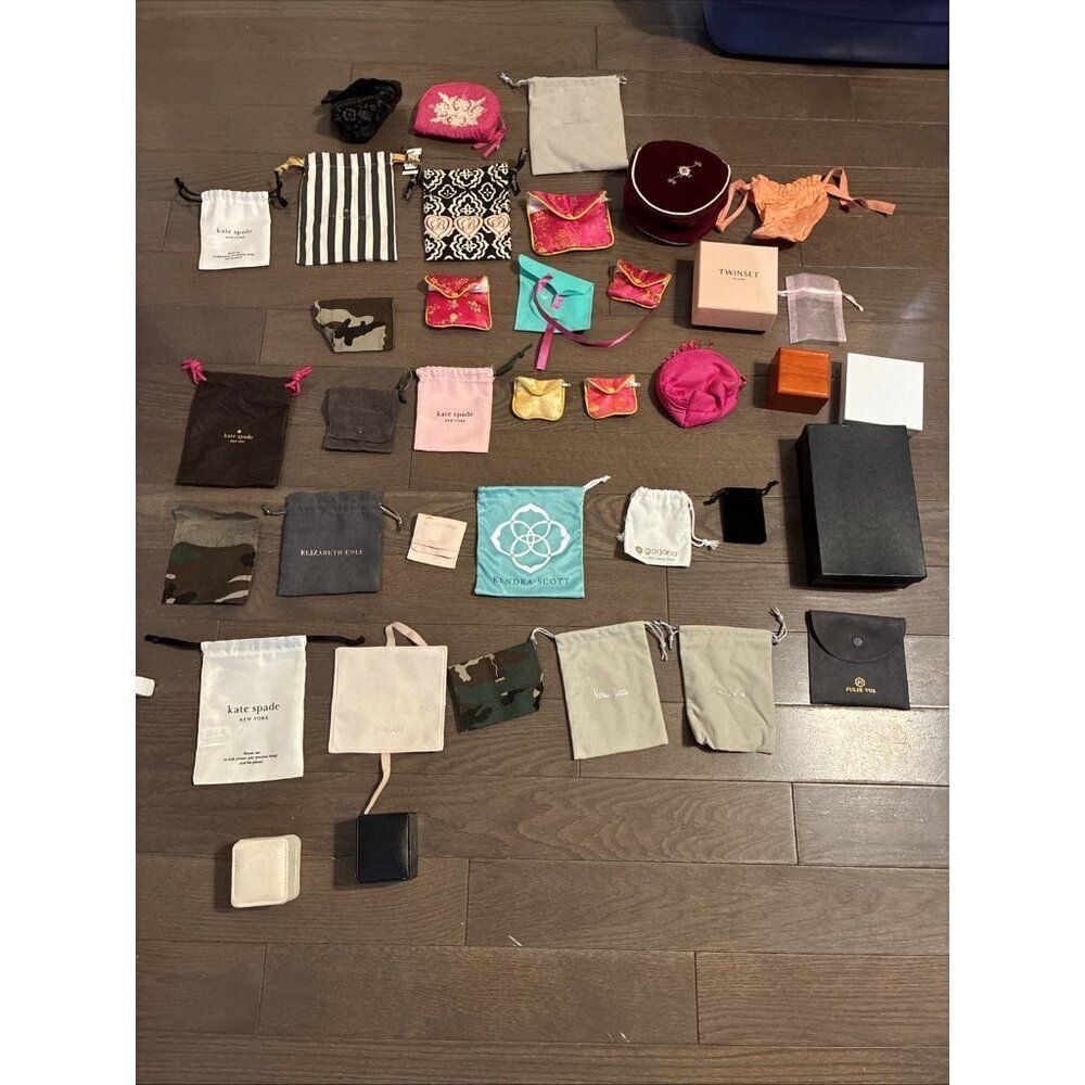 Designer Contemporary Name Brand Jewelry Pouch Box Bag Holder Lot 38